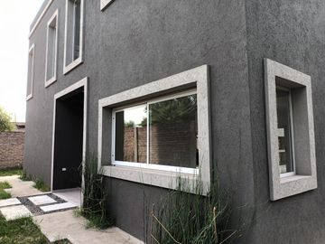 Casa de cuatro ambientes  en pilar