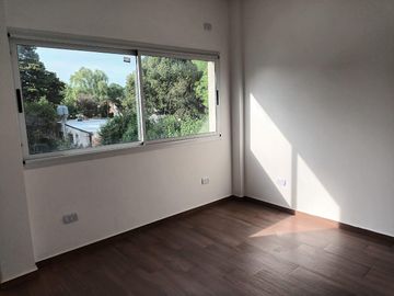 Casa de cuatro ambientes  en pilar