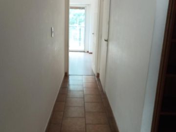 Departamento de cuatro ambientes con cochera en Lomas de Zamora