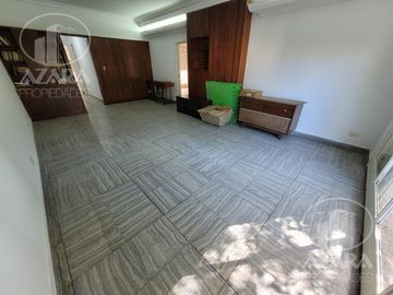 PH 4 ambiente  con patio y terraza en San Isidro