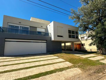 Casa en Barrio Privado el Dorado