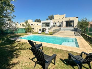 Casa en Barrio Privado el Dorado
