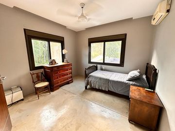Casa categoría PREMIUM de 4 dormitorios en VENTA en country La Arboleda