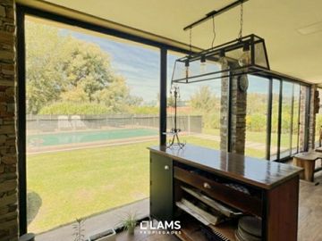 Casa en Venta - 3 ambientes con piscina en Barrio Privado Arenas del Sur