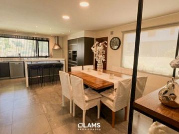 Casa en Venta - 3 ambientes con piscina en Barrio Privado Arenas del Sur