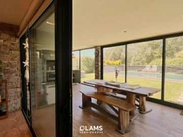 Casa en Venta - 3 ambientes con piscina en Barrio Privado Arenas del Sur