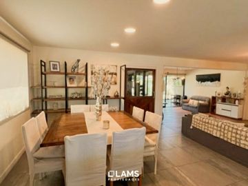 Casa en Venta - 3 ambientes con piscina en Barrio Privado Arenas del Sur