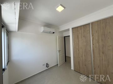 Venta de Departamento 4 ambientes con balcón en Wilde