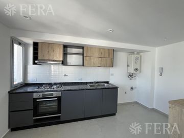 Venta de Departamento 4 ambientes con balcón en Wilde