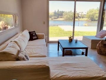Casa en Venta en Santa Catalina. Villanueva.