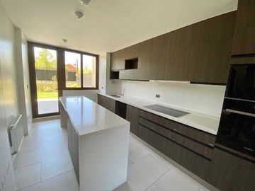 DUPLEX EN TRAPENSES-COLEGIO EVEREST - JARDIN