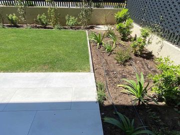 DUPLEX EN TRAPENSES-COLEGIO EVEREST - JARDIN
