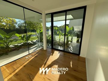 Casa en El Golf - 10 ambientes