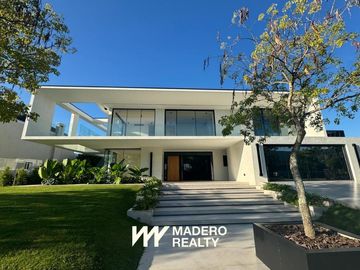Casa en El Golf - 10 ambientes
