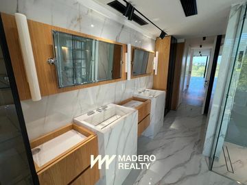 Casa en El Golf - 10 ambientes