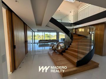 Casa en El Golf - 10 ambientes