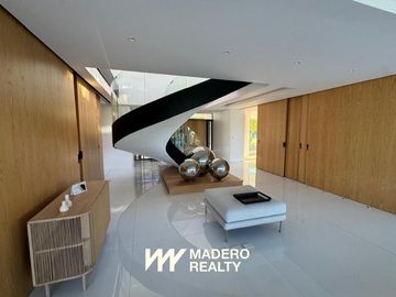 Casa en El Golf - 10 ambientes