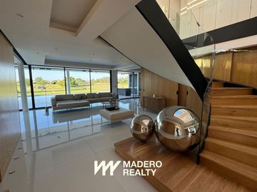 Casa en El Golf - 10 ambientes