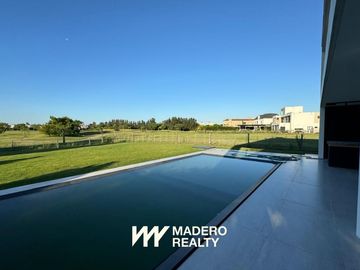 Casa en El Golf - 10 ambientes