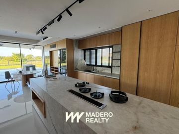 Casa en El Golf - 10 ambientes