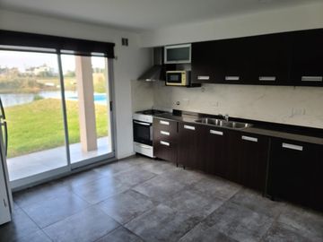 Casa en venta - 4 Dormitorios 3 Baños - Cochera - 858Mts2 - Tigre