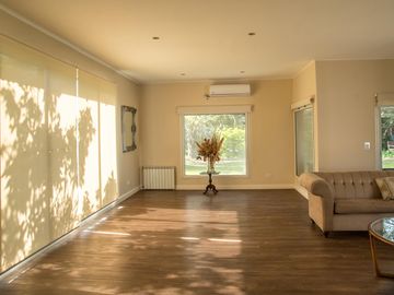 Hermosa casa en Country Aldea Tenis