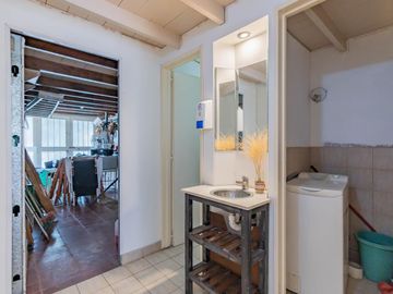 Casa Quinta en Gonnet con quincho, parque y pileta - 486 esq. 23