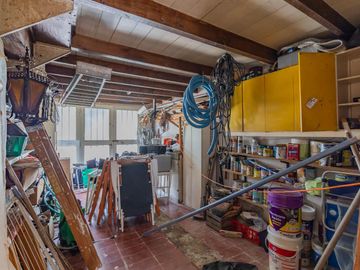 Casa Quinta en Gonnet con quincho, parque y pileta - 486 esq. 23