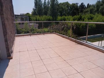 Casa en venta Barrio El recodo Bajada tortugas norte, lote central apto credito