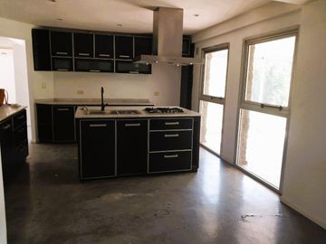 Casa en venta Barrio El recodo Bajada tortugas norte, lote central apto credito