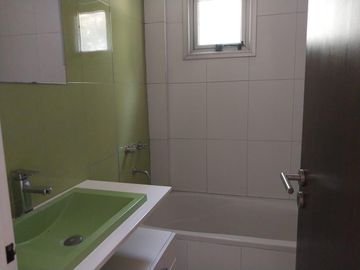 Casa en venta Barrio El recodo Bajada tortugas norte, lote central apto credito