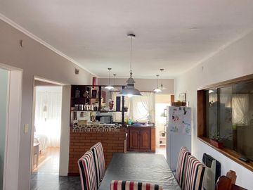 PH de 4 ambientes en  Moron sur