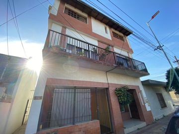 PH de 4 ambientes en  Moron sur