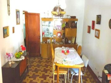 casa a demoler o reciclar  en venta, Bº Alto Alberdi,