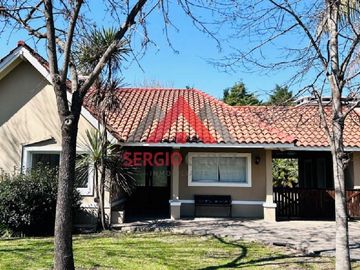 Casa en Santa Ana Barrio Cerrado