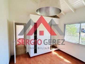 Casa en Santa Ana Barrio Cerrado