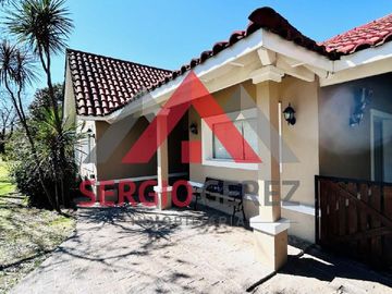 Casa en Santa Ana Barrio Cerrado