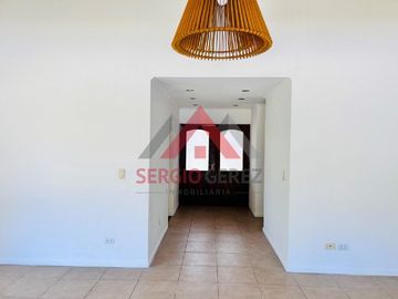 Casa en Santa Ana Barrio Cerrado