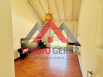 Casa en Santa Ana Barrio Cerrado