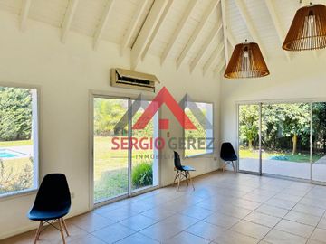 Casa en Santa Ana Barrio Cerrado