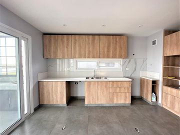 CASA EN VENTA, PUERTOS DEL LAGO, BARRIO COSTAS, LOTE AL 100, 7 AMBIENTES