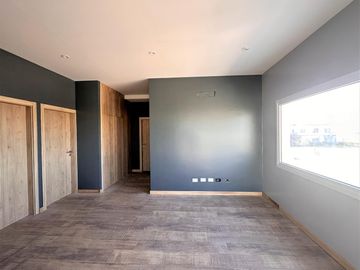 CASA EN VENTA, PUERTOS DEL LAGO, BARRIO COSTAS, LOTE AL 100, 7 AMBIENTES