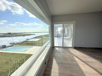 CASA EN VENTA, PUERTOS DEL LAGO, BARRIO COSTAS, LOTE AL 100, 7 AMBIENTES