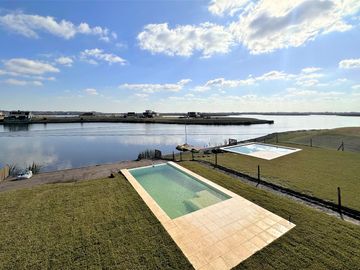CASA EN VENTA, PUERTOS DEL LAGO, BARRIO COSTAS, LOTE AL 100, 7 AMBIENTES