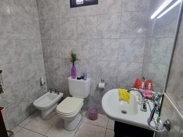 Casa en venta Quilmes Oeste, Muy buen estado
