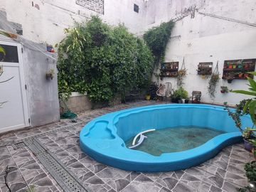 Casa en venta Quilmes Oeste, Muy buen estado