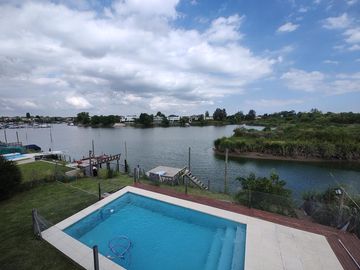 Espectacular Casa en Venta al Río en Barrio Náutico Canal - Villanueva