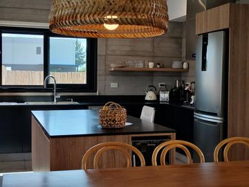 Espectacular Casa en Venta al Río en Barrio Náutico Canal - Villanueva