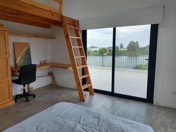 Espectacular Casa en Venta al Río en Barrio Náutico Canal - Villanueva