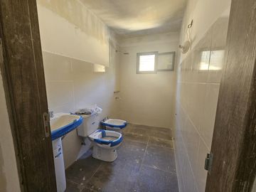 VENTA Departamento a estrenar 85m2, cochera, parque, UF 11, excelente calidad, Villa La Angostura